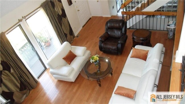 Photo - 162 Westgate Dr