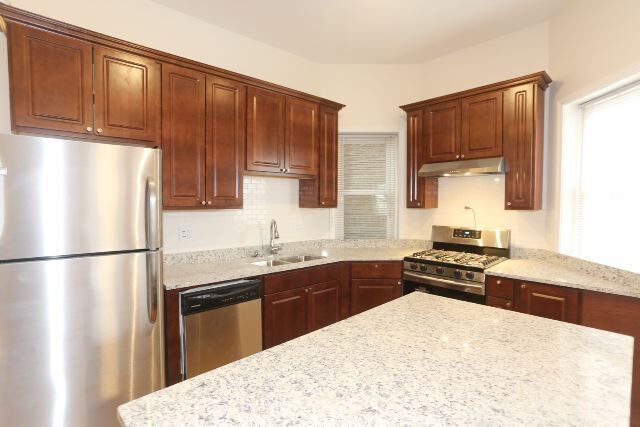 Photo - 1473 W Erie St Unidad R2