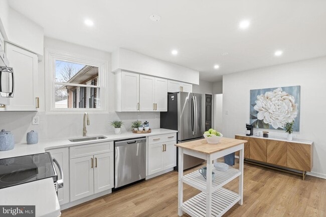 Photo - 4404 Miller Rd
