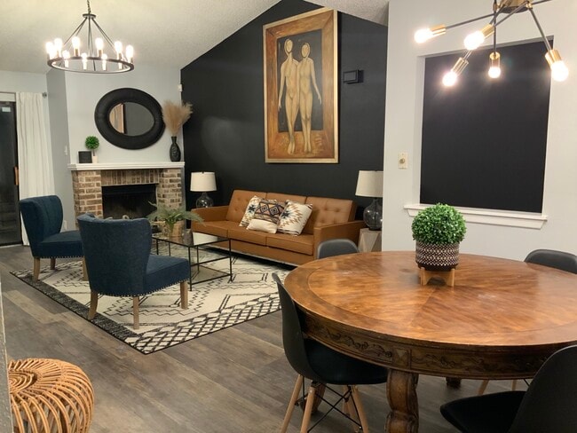 Building Photo - 13018 Heimer Rd Unit 608