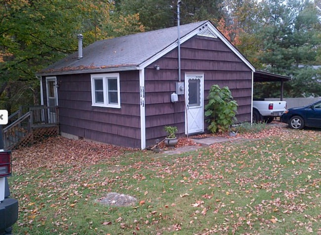 1313.5 E Matlock Rd