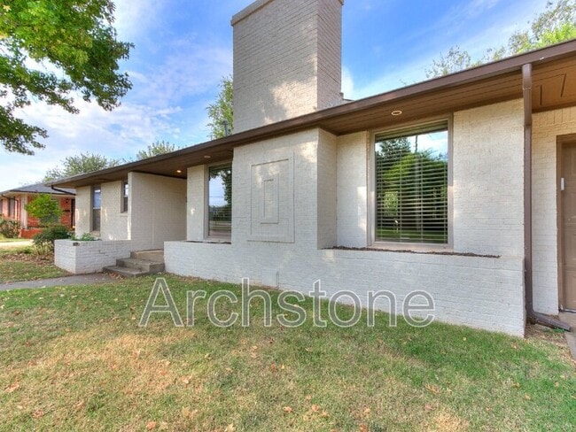 Photo - 9631 Stratford Dr