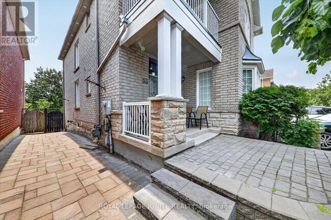Photo - 53 Boulderbrook Dr