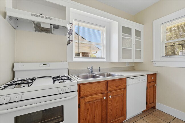 4201 Woodleigh St Unit 3