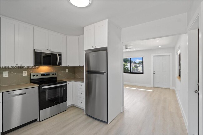 Photo - 811 NW 115th St