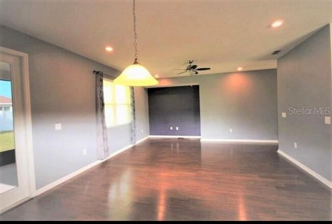 Photo - 2897 Boating Boulevard