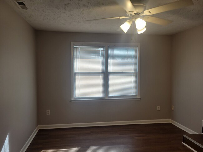 2161 Bingham Dr