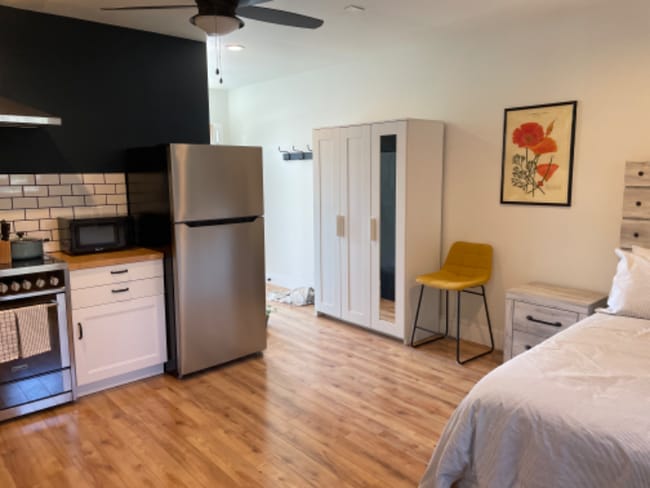 Photo - 1166 Manzanita Ave