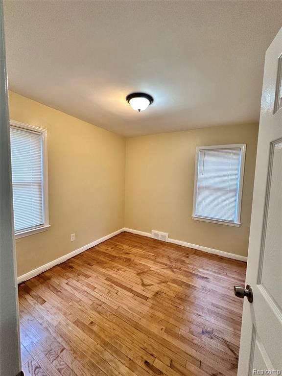 Photo - 11733 Minden Ave