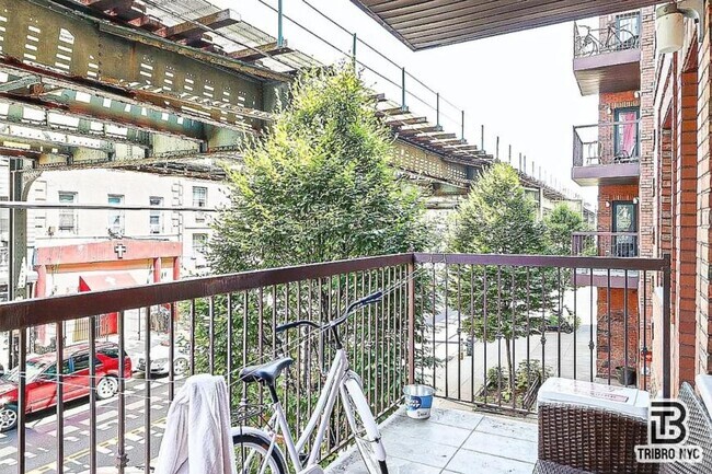 Building Photo - 3 bedroom in BROOKLYN NY 11221 Unit 4D Rental