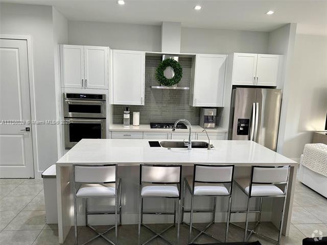 Building Photo - 4445 NW 82nd Ave Rental