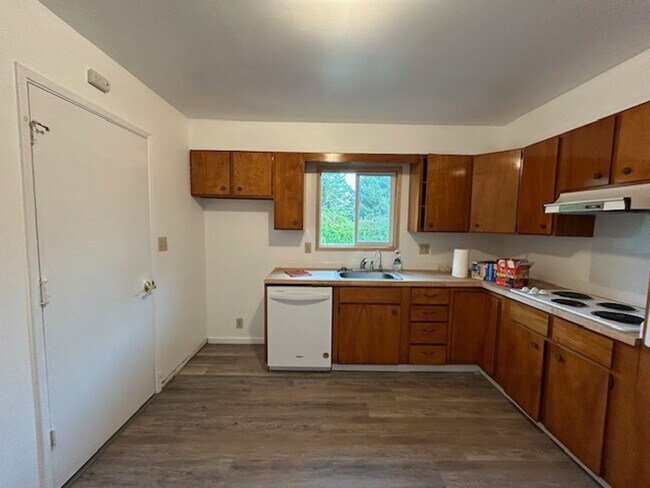 Photo - Charming Country Home in Petaluma – 4 Bed, 2 Bath | Available December 1st