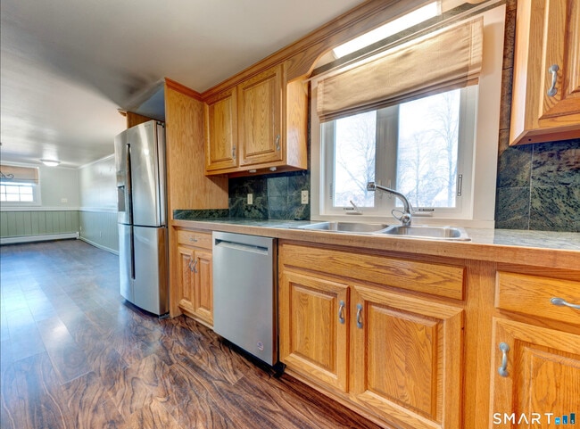 1091 S Main St Unit Second Floor