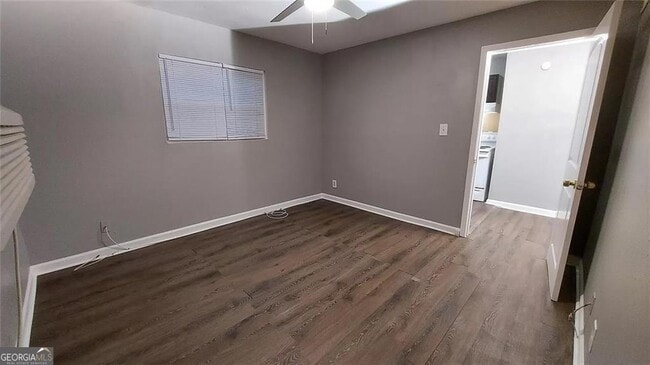 Photo - 574 Cooper St SW Unit 10