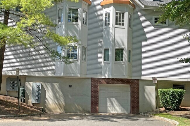 Photo - 12B Leva Dr Unit D 12