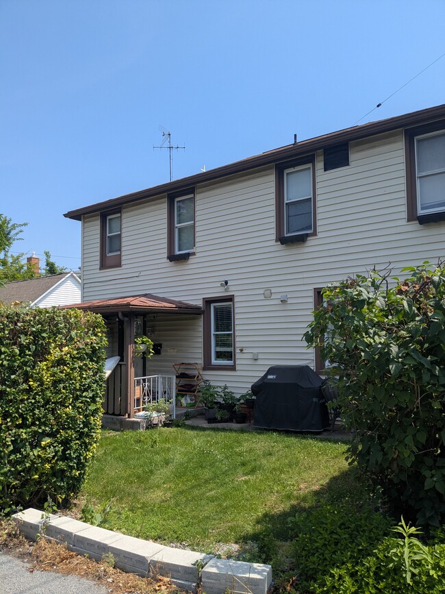 Photo - 22 N Railroad St Unit Peony Corner Apt. 101