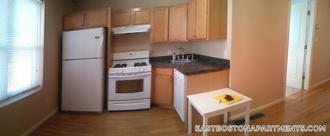 Photo - 52 Brooks St Unit 1