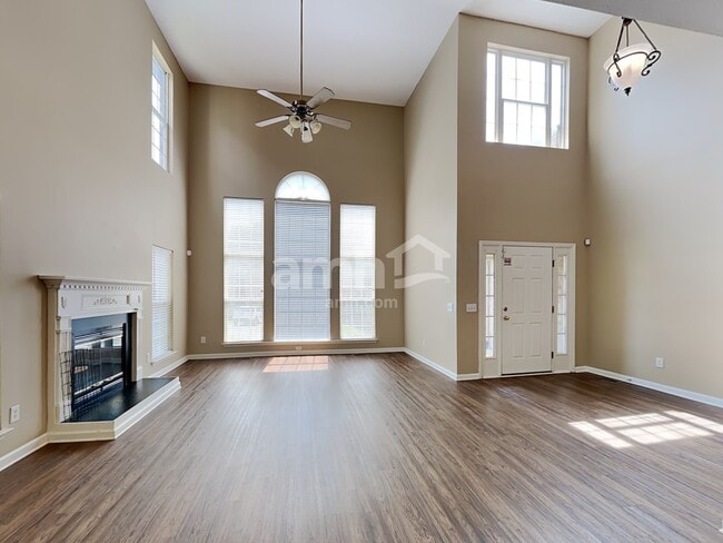 Photo - 308 Catspaw Ct