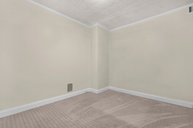 Photo - 114 N Highland Ave