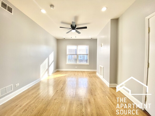 Photo - 1010 W Sunnyside Ave Unit 3