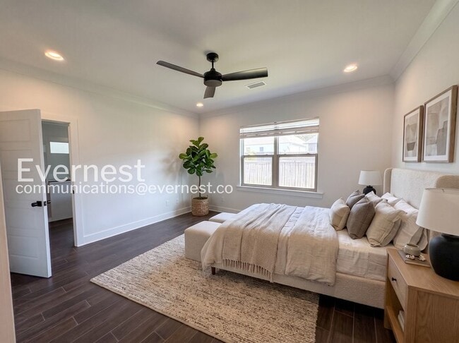 16 Short Leaf Ln