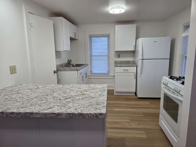 Photo - 108 Poplar St Apartment