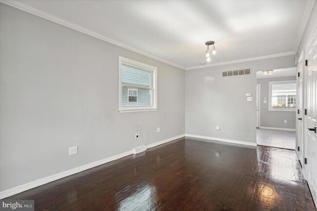 Photo - 725 Mt Vernon Ave