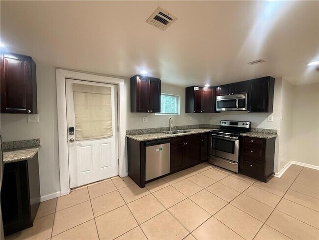 Photo - 4121 Elba St Unit B