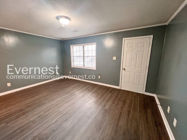 Photo - 5801 W 59th St