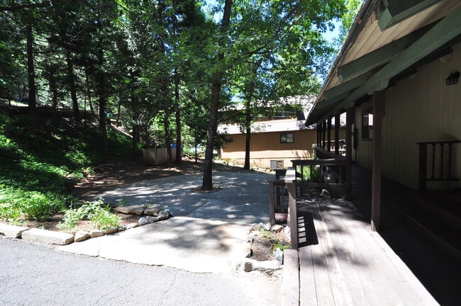 Photo - 23660 Ontario Dr