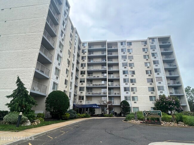 1000 River Rd Unit 3K