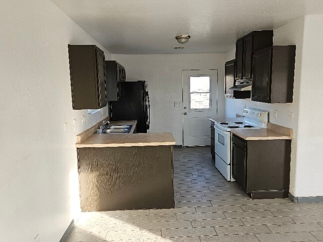 Photo - 5070 S Park Ave Unit 2