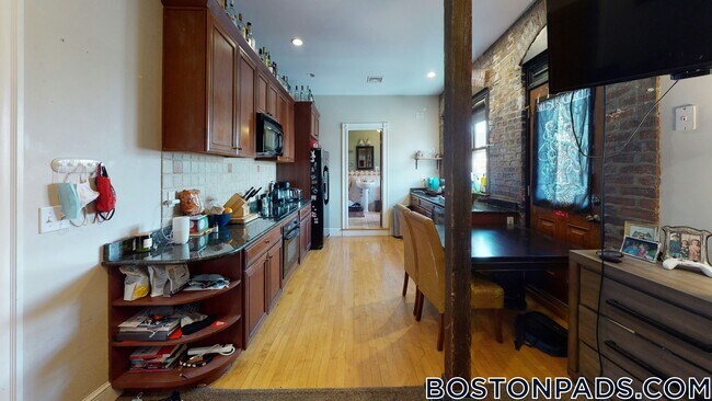 Photo - 1109 Boylston St Unit 17