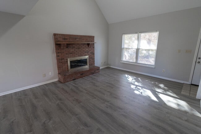 Photo - 3705 Hermitage Rd