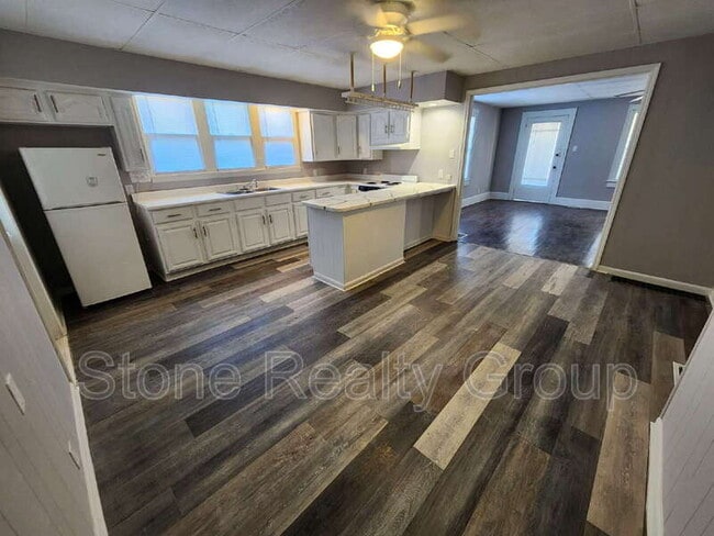 Photo - 219 S 13th St