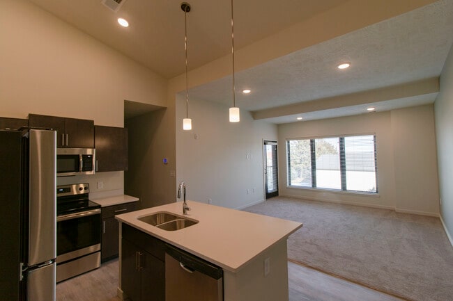 48 South Apartments