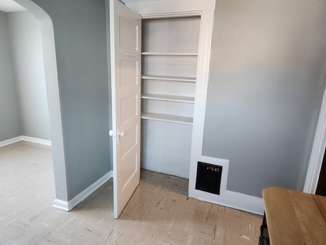 Photo - 1395 Section Rd Unidad #2 - 2nd Floor-Duple