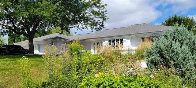 Photo - 5106 Meinders Rd