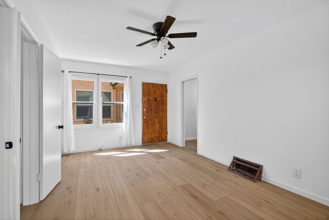 Photo - 3312 2nd St Unidad 01