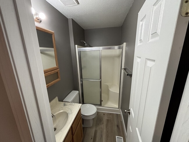Photo - 271 Shellbark Dr