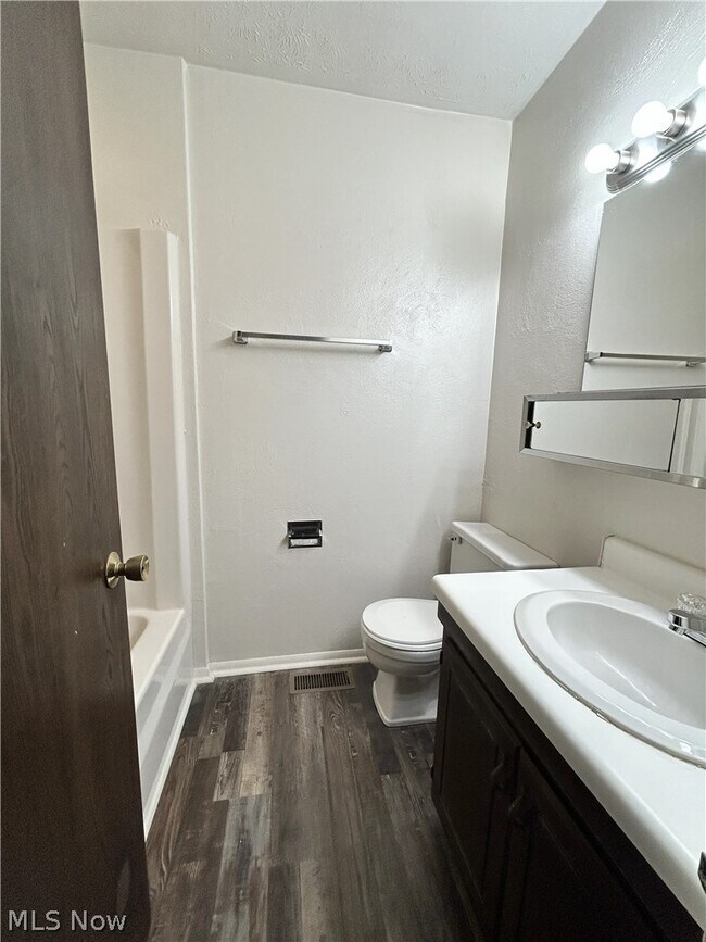 125 Orchard Dr Unit A