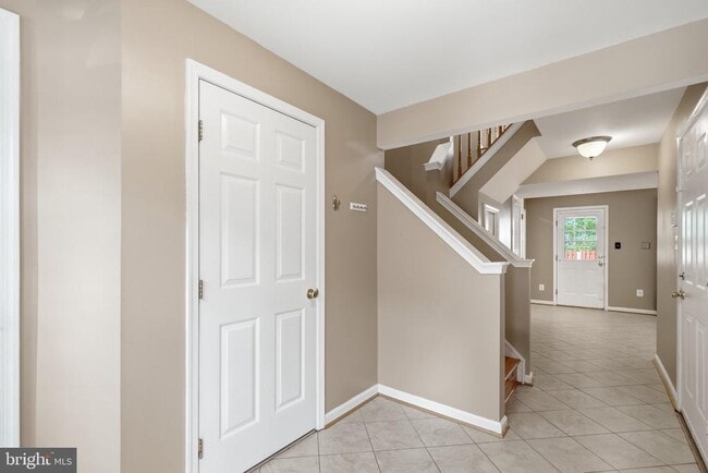 Photo - 46670 Cavendish Square