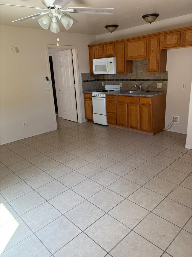 Photo - 1140 Avalon Ave