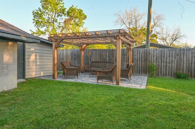 Photo - 4203 Anglin Rd