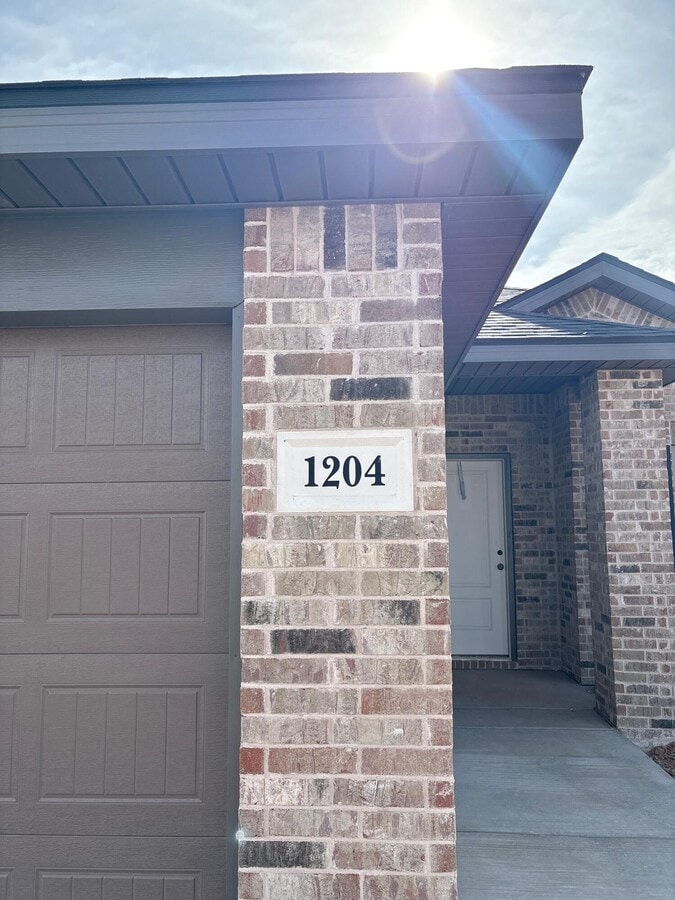 Photo - 1204 Cottonwood Ave