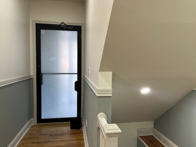 Photo - 1446 W Irving Park Rd