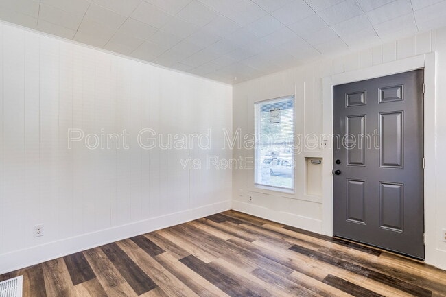 Photo - 1204-1206 N Jefferson Ave