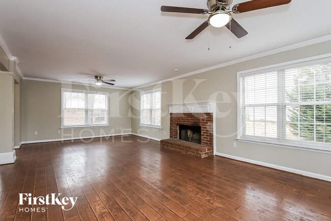 Photo - 1069 Thornwood Dr