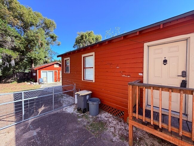 Photo - 27 E 63rd St