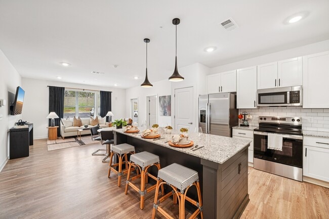 Photo - Colina Hillside